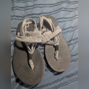 Skechers Gray Fabric T-strap Women's Sandals